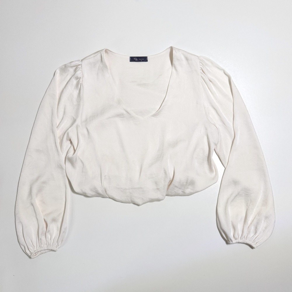 KLd Signature Top S Cream Satin V-Neck Long Sleeve Puff Shoulder Crop Bubble Hem